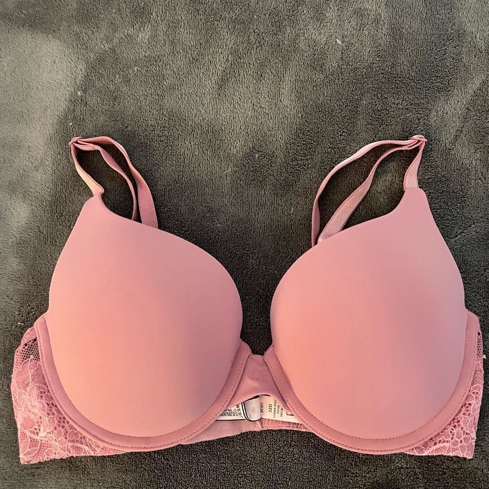 Victoria’s Secret and PINK lot of 4 bras, all size 32D - Picture 2 of 10